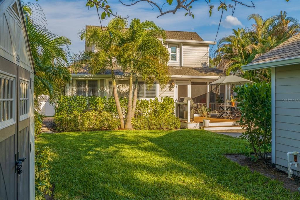 Recently Sold: $725,000 (3 beds, 2 baths, 1843 Square Feet)