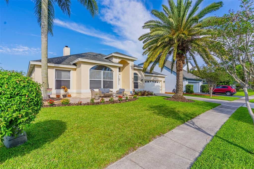Recently Sold: $560,000 (5 beds, 3 baths, 2497 Square Feet)