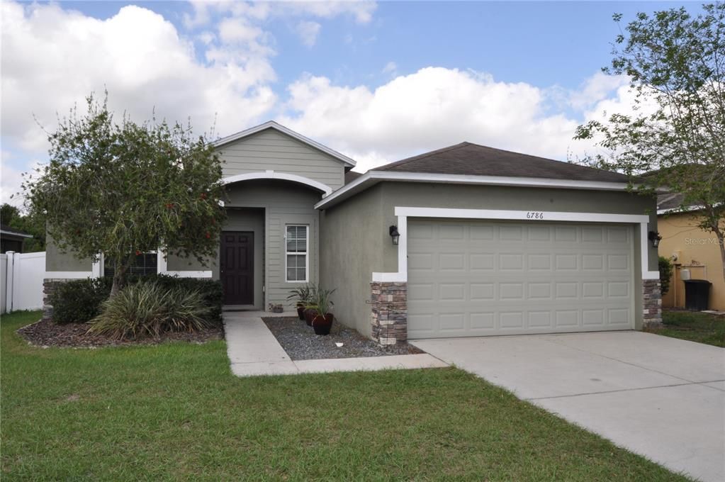 Recently Sold: $298,000 (3 beds, 2 baths, 1584 Square Feet)