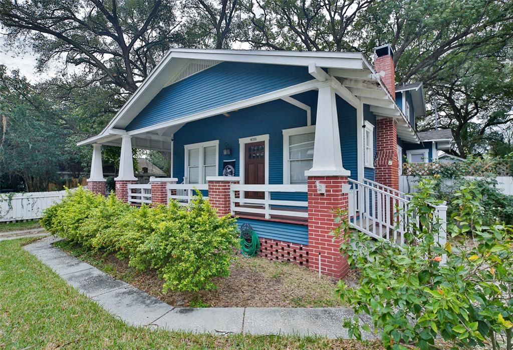 Recently Rented: $2,900 (3 beds, 2 baths, 1675 Square Feet)