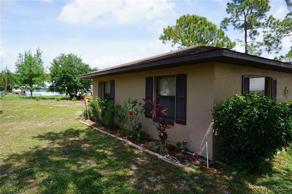 Recently Sold: $138,000 (2 beds, 1 baths, 800 Square Feet)