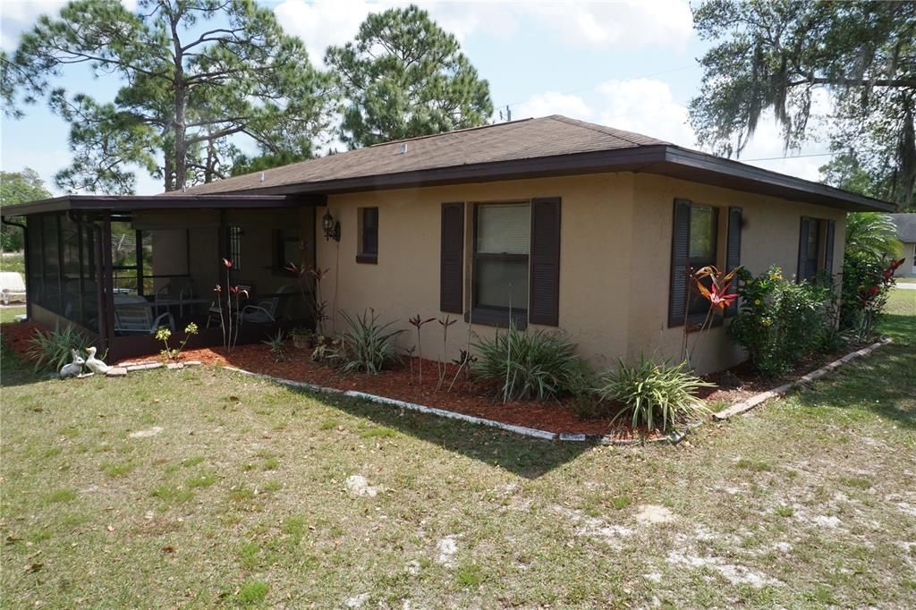 Recently Sold: $138,000 (2 beds, 1 baths, 800 Square Feet)