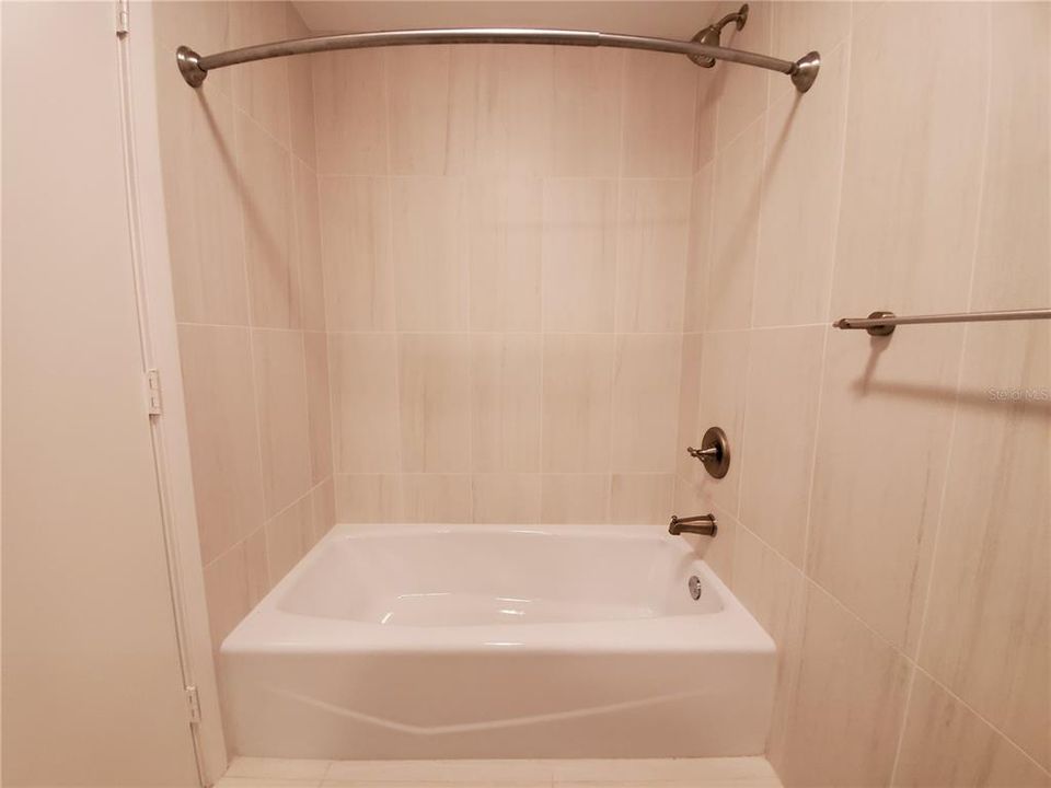 Недавно арендовано: $3,495 (3 спален, 3 ванн, 1648 Квадратных фут)