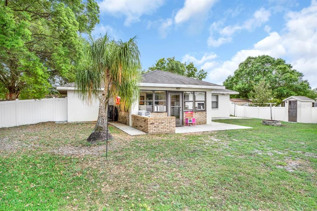 Recently Sold: $239,000 (2 beds, 2 baths, 1201 Square Feet)