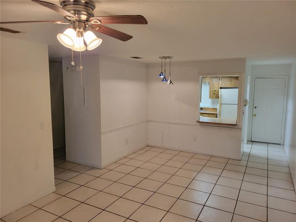 Recently Sold: $99,999 (2 beds, 1 baths, 794 Square Feet)