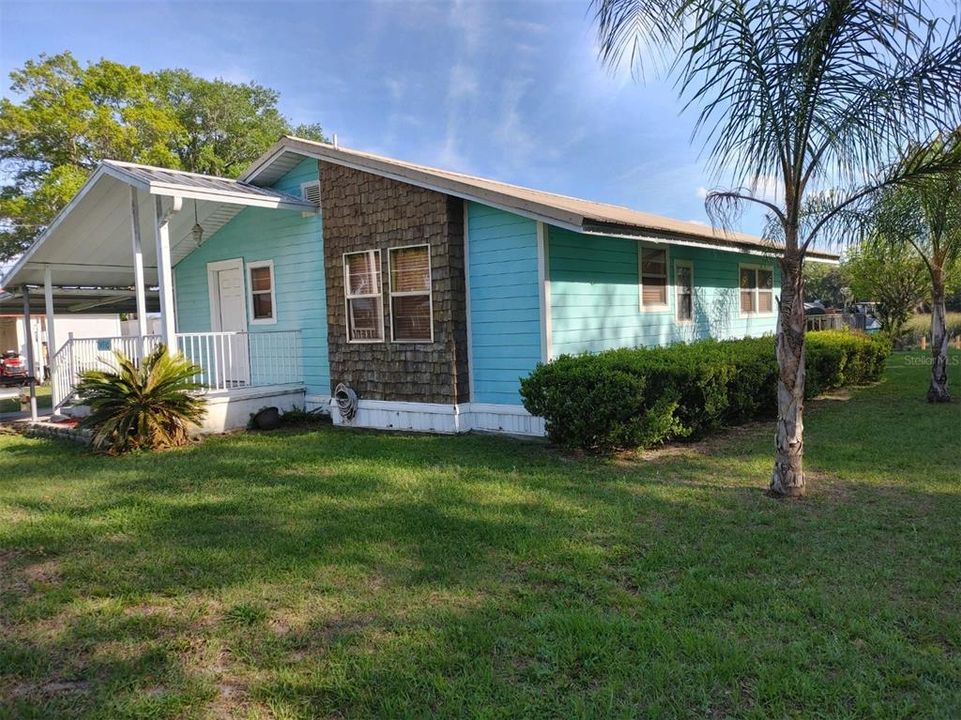 Recently Sold: $197,000 (2 beds, 1 baths, 896 Square Feet)