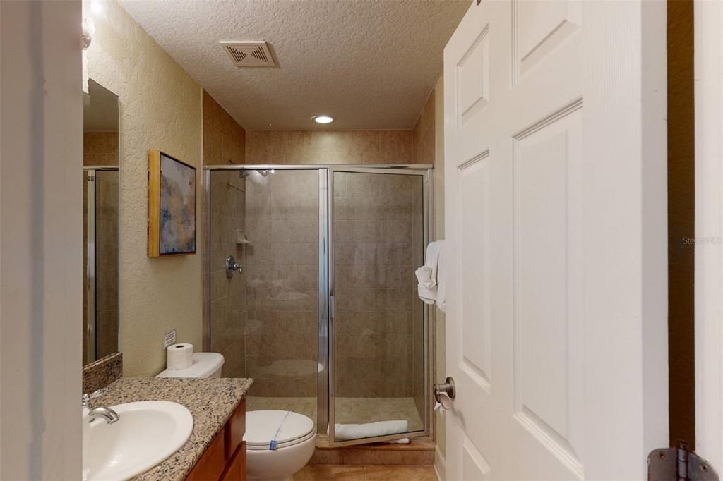 最近售出: $524,000 (2 贝兹, 2 浴室, 1005 平方英尺)