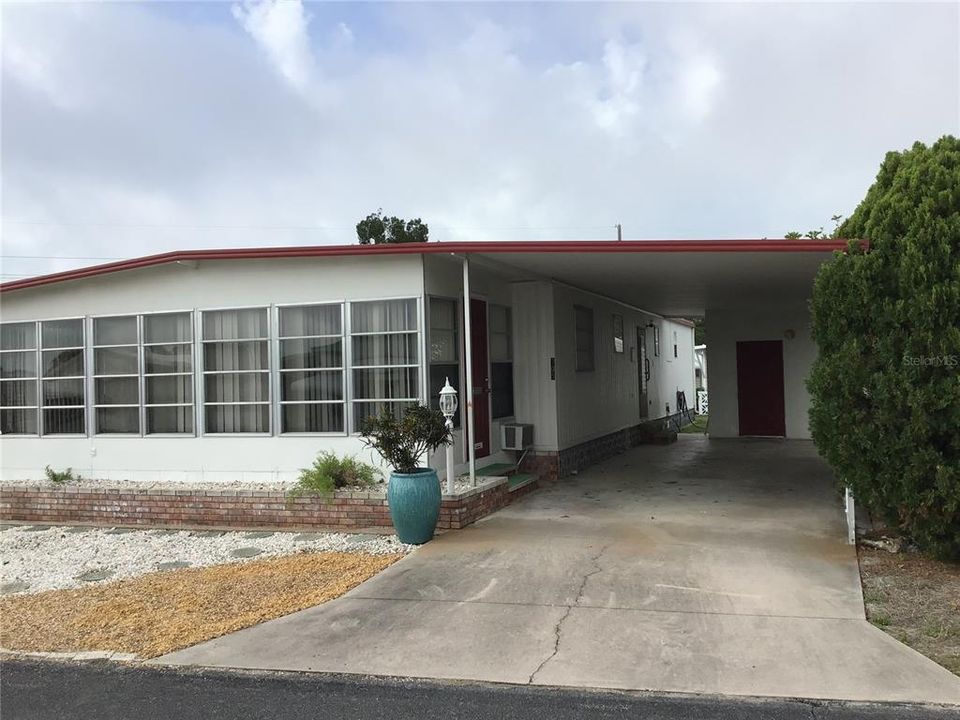 Recently Sold: $193,500 (2 beds, 2 baths, 1176 Square Feet)