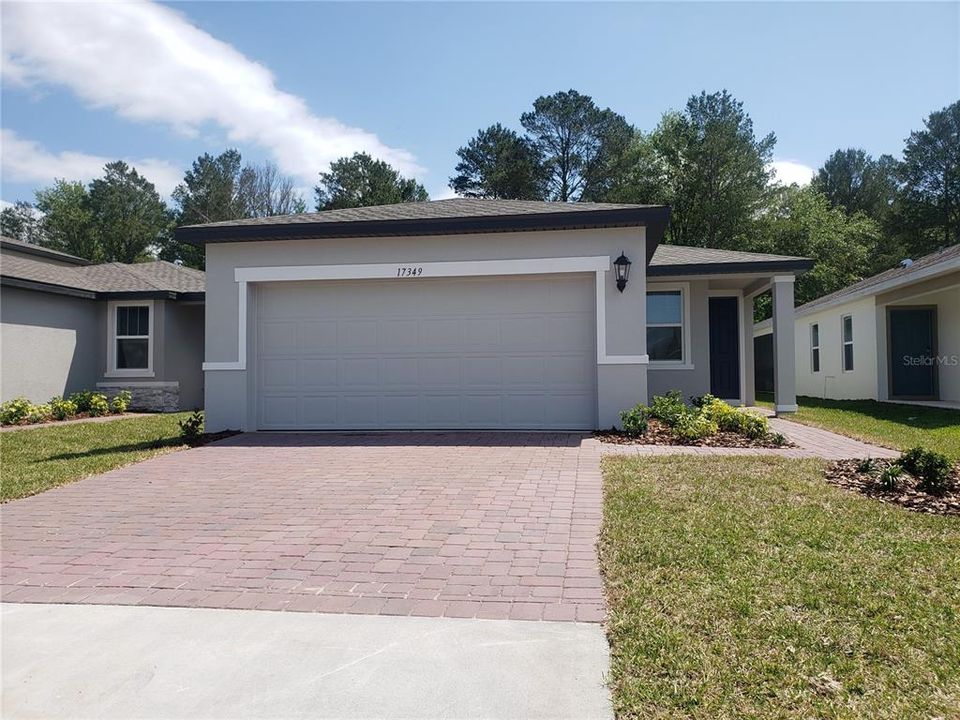 Recientemente alquilado: $2,300 (4 camas, 2 baños, 1687 Pies cuadrados)