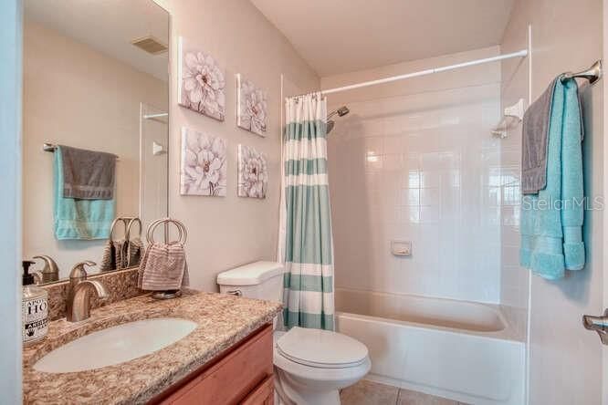 Недавно арендовано: $2,300 (2 спален, 2 ванн, 1205 Квадратных фут)