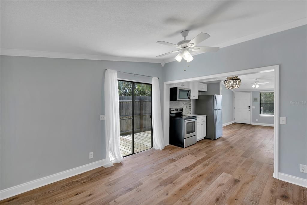 Recently Sold: $485,000 (2 beds, 2 baths, 1032 Square Feet)