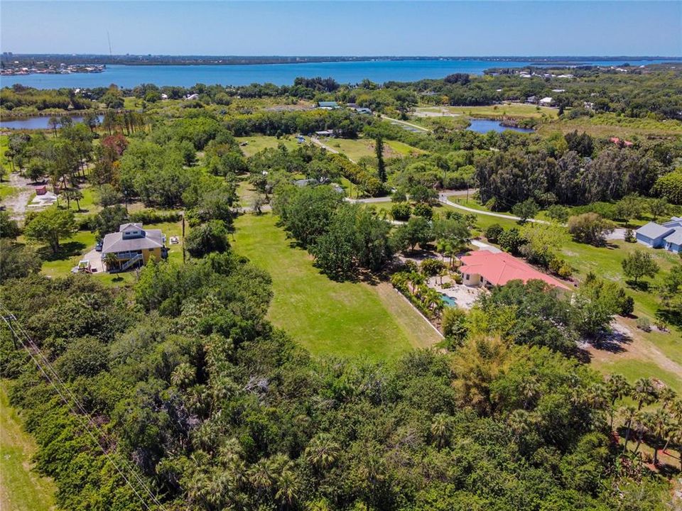 Vendido Recientemente: $250,000 (2.27 acres)