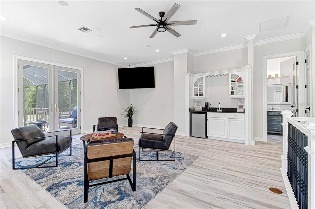 Recently Sold: $1,200,000 (3 beds, 3 baths, 3777 Square Feet)