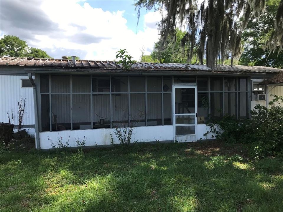 Vendido Recientemente: $85,000 (3 camas, 1 baños, 672 Pies cuadrados)