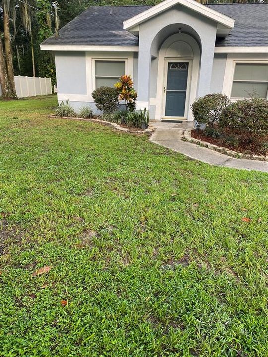Recently Rented: $1,850 (4 beds, 2 baths, 1316 Square Feet)