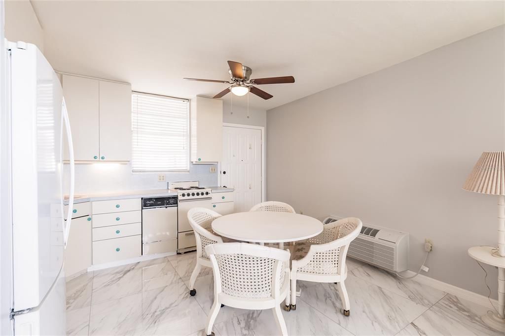 Recently Sold: $399,900 (1 beds, 1 baths, 508 Square Feet)