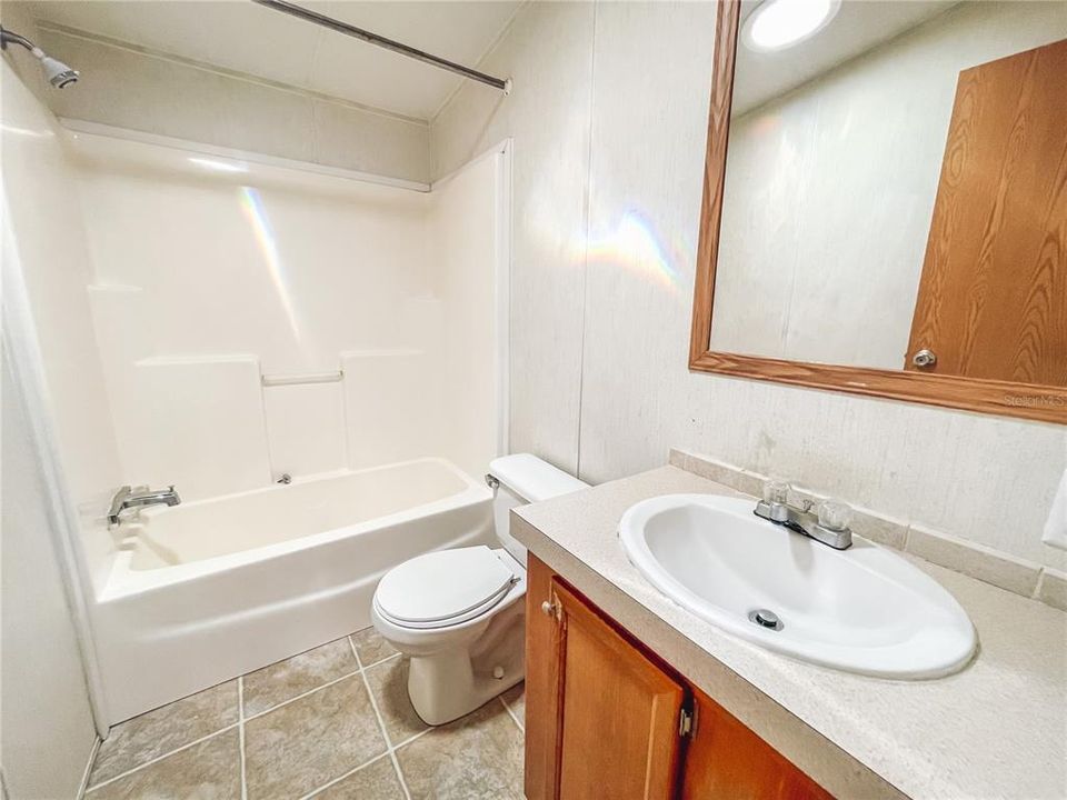 Recently Sold: $175,000 (3 beds, 2 baths, 1056 Square Feet)