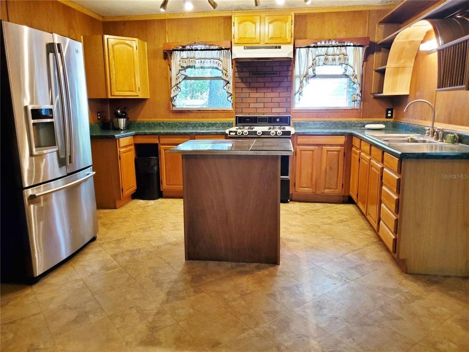 Kitchen With Center Island