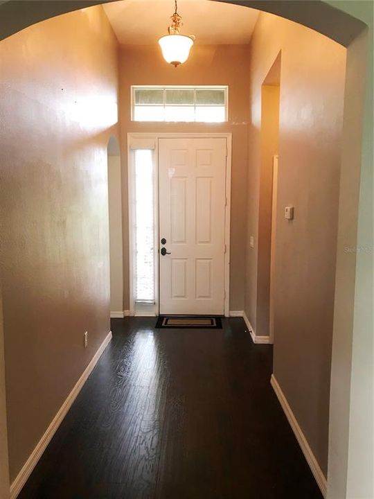 Recently Rented: $2,200 (3 beds, 2 baths, 1549 Square Feet)