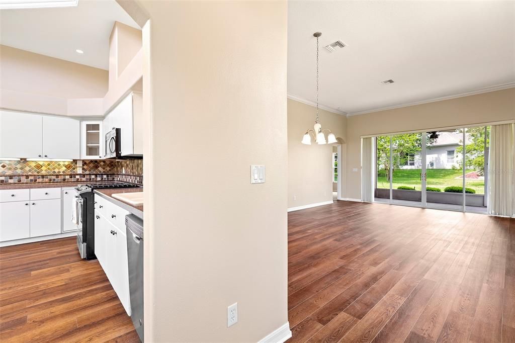 Foyer, easy access to the kitchen and Great Room