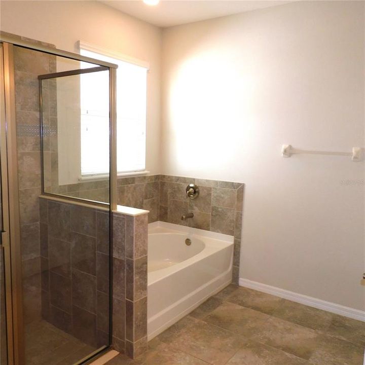 Недавно арендовано: $3,300 (4 спален, 2 ванн, 2045 Квадратных фут)