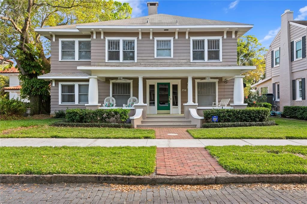 Recently Sold: $1,275,000 (3 beds, 2 baths, 2448 Square Feet)