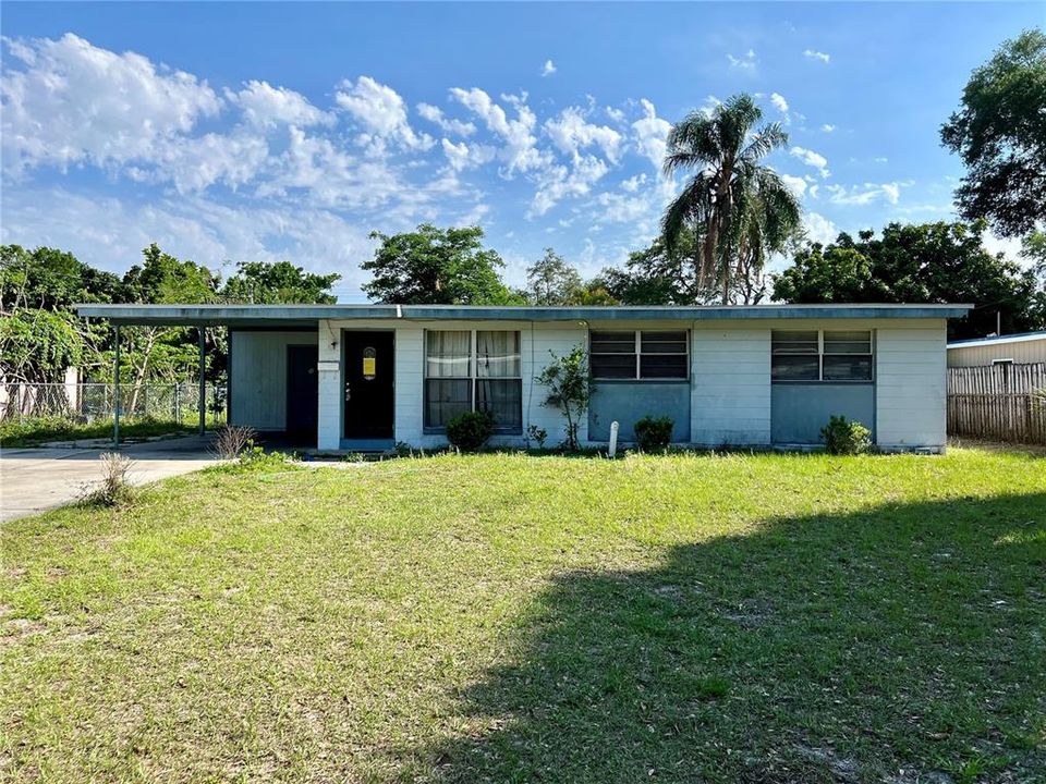 Recently Sold: $250,000 (3 beds, 1 baths, 888 Square Feet)