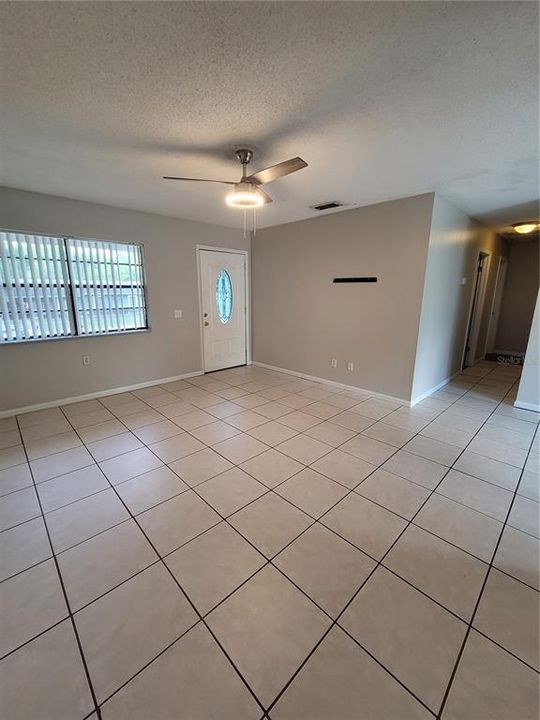Recently Rented: $1,695 (4 beds, 2 baths, 1152 Square Feet)