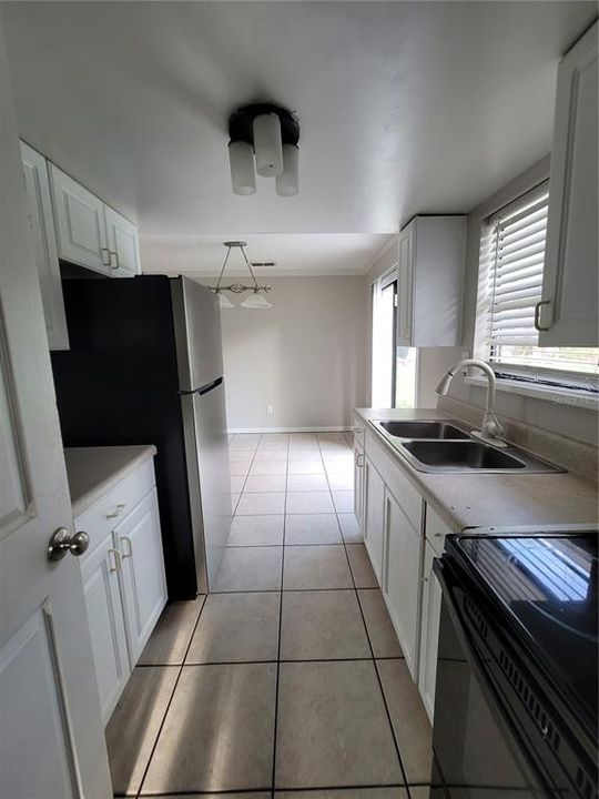 Recently Rented: $1,695 (4 beds, 2 baths, 1152 Square Feet)