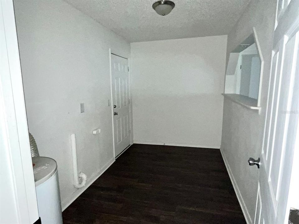 Recently Rented: $1,400 (3 beds, 1 baths, 1500 Square Feet)