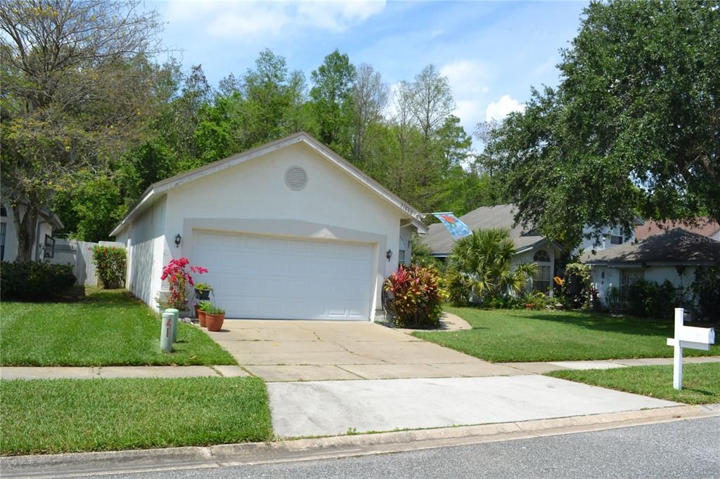 Recently Sold: $359,900 (3 beds, 2 baths, 1616 Square Feet)