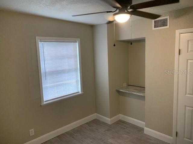 Recently Rented: $1,500 (3 beds, 1 baths, 1150 Square Feet)