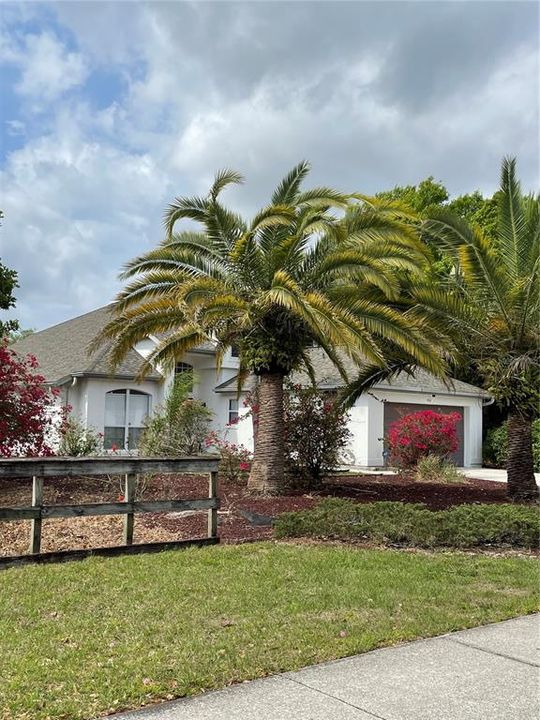 Recently Rented: $2,750 (3 beds, 2 baths, 2115 Square Feet)