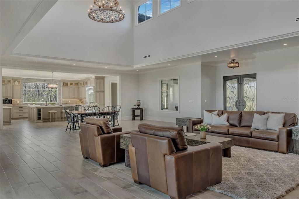 Recently Sold: $3,950,000 (4 beds, 5 baths, 6350 Square Feet)