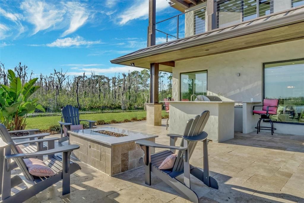 Recently Sold: $3,950,000 (4 beds, 5 baths, 6350 Square Feet)