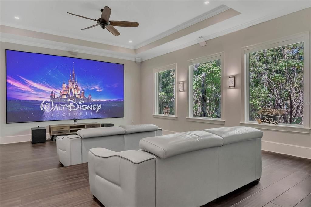 Recently Sold: $3,950,000 (4 beds, 5 baths, 6350 Square Feet)