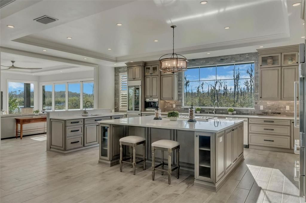 Recently Sold: $3,950,000 (4 beds, 5 baths, 6350 Square Feet)