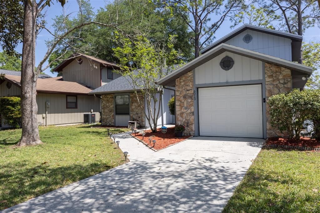 Recently Sold: $235,000 (3 beds, 2 baths, 1366 Square Feet)