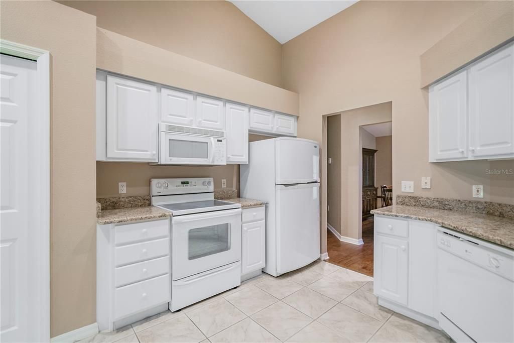 Recently Sold: $269,900 (2 beds, 2 baths, 1368 Square Feet)