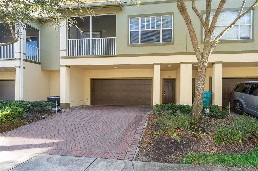 Recently Rented: $1,850 (3 beds, 2 baths, 1457 Square Feet)