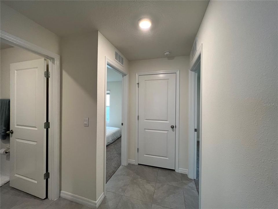 Recently Sold: $395,000 (3 beds, 2 baths, 1504 Square Feet)