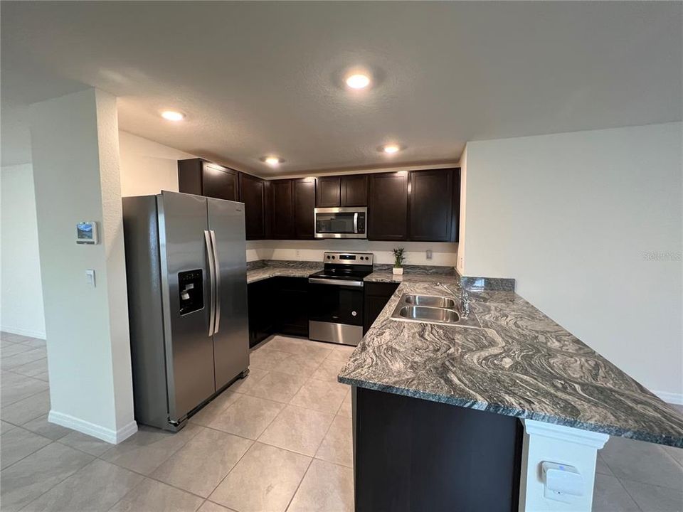 Recently Sold: $395,000 (3 beds, 2 baths, 1504 Square Feet)