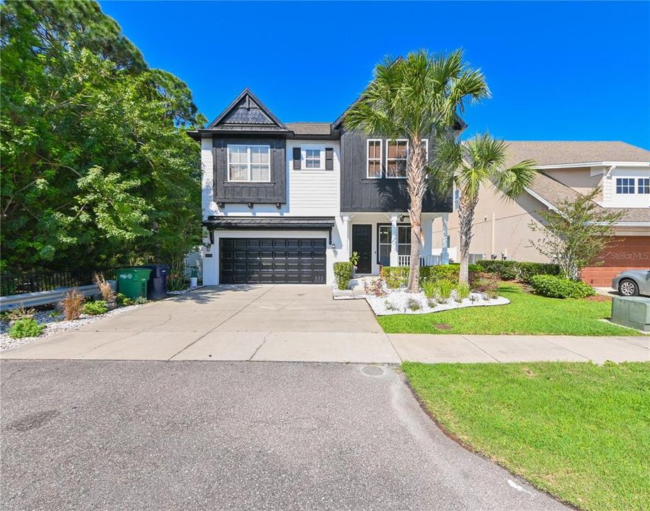 Recently Rented: $3,850 (4 beds, 3 baths, 2842 Square Feet)