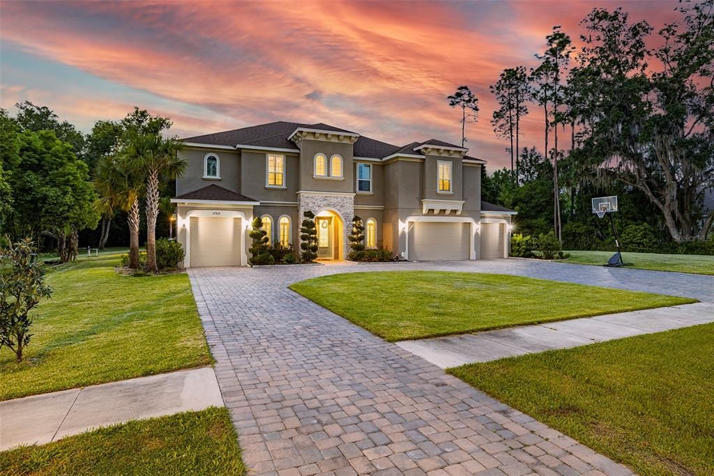 Recently Sold: $1,800,000 (7 beds, 5 baths, 5137 Square Feet)