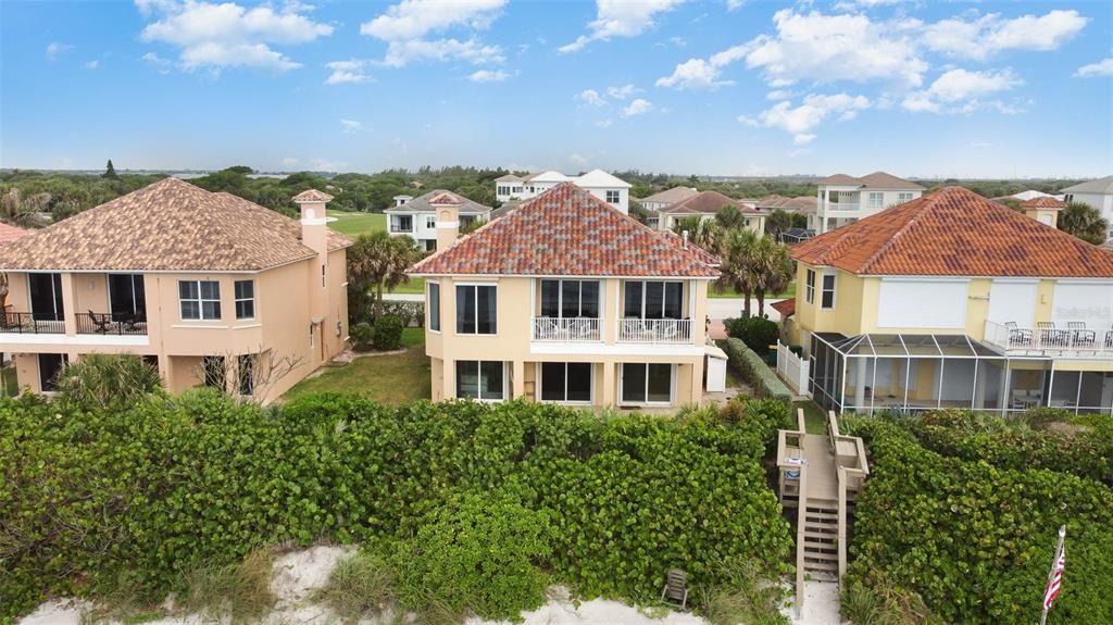 Recently Sold: $2,000,000 (4 beds, 3 baths, 3000 Square Feet)