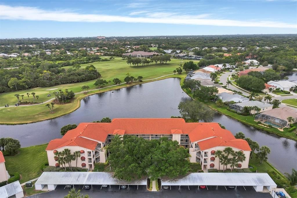 Недавно продано: $299,000 (2 спален, 2 ванн, 1106 Квадратных фут)