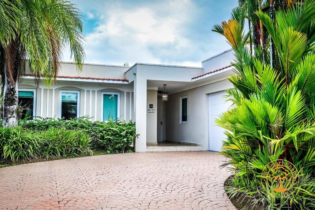 Recently Sold: $1,190,000 (4 beds, 2 baths, 2140 Square Feet)