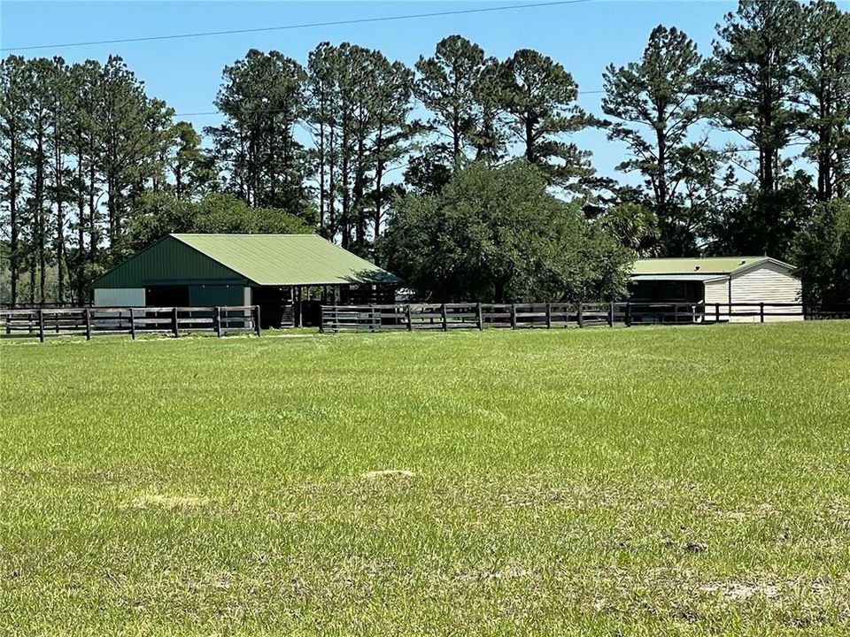 Barn and Home 10+- Acres