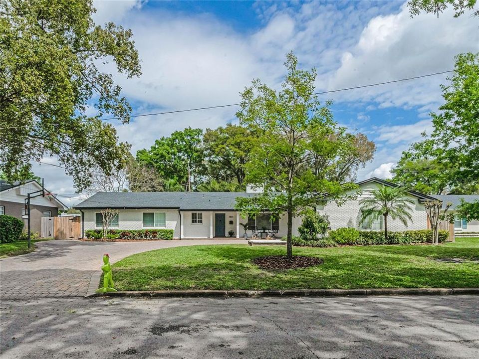 Vendido Recientemente: $799,000 (4 camas, 2 baños, 2312 Pies cuadrados)