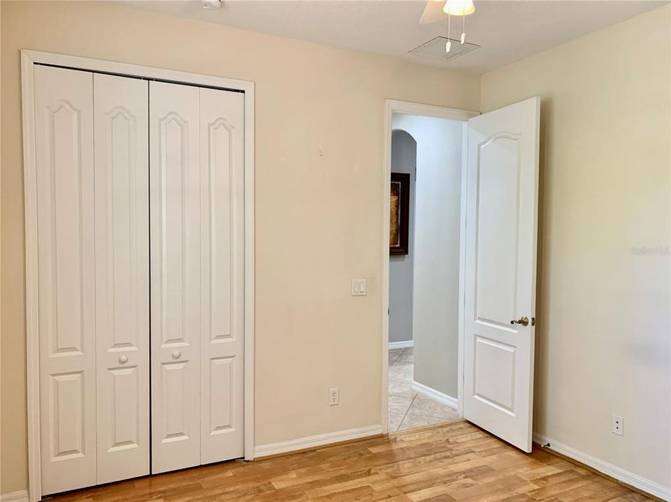 2nd bedroom